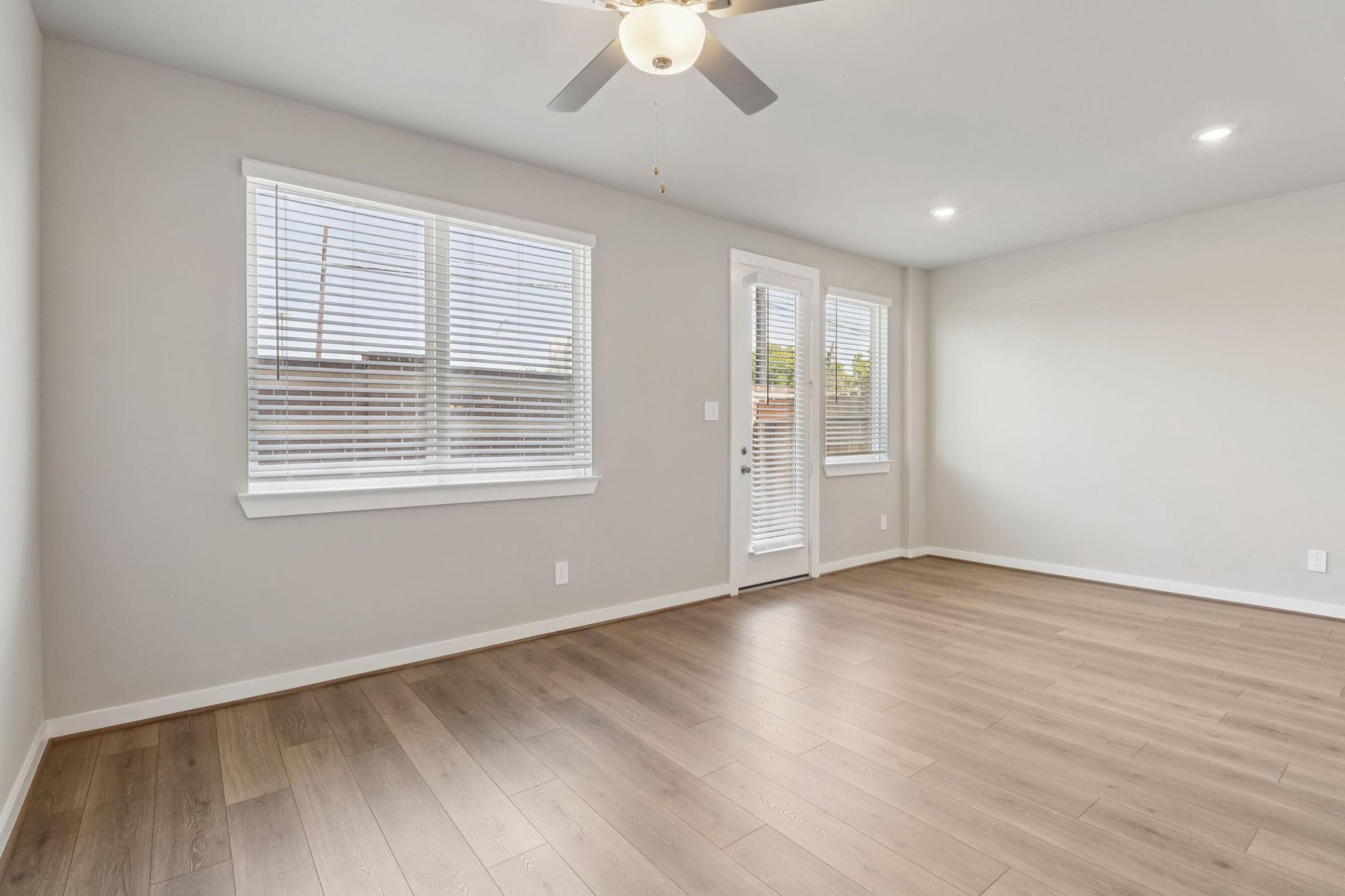 1135 Cedar Place Lane