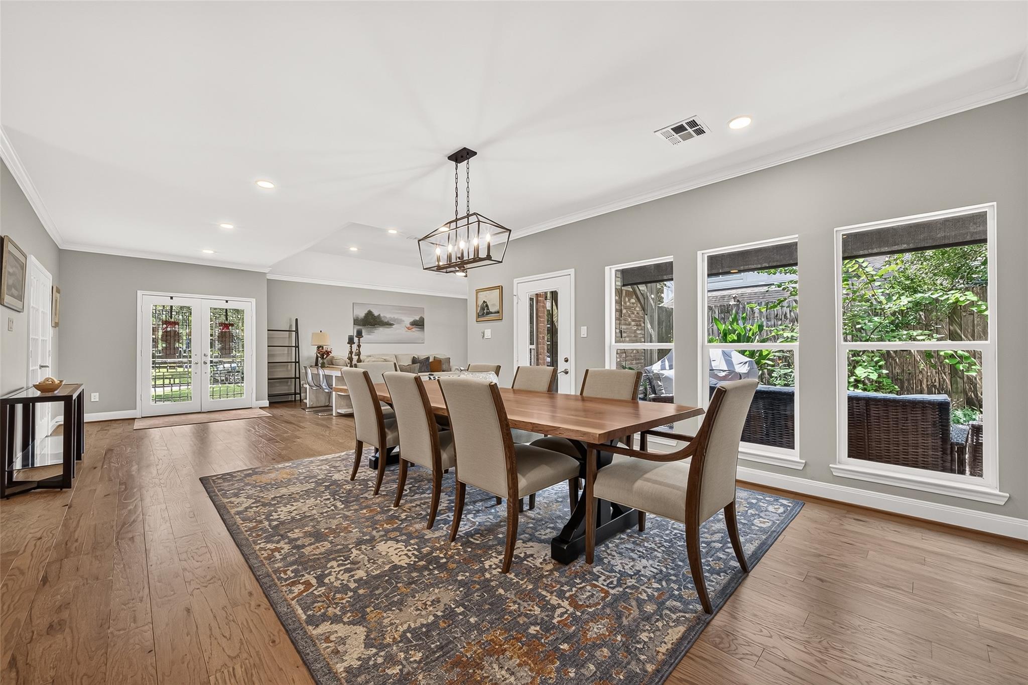 1122 Daria Drive