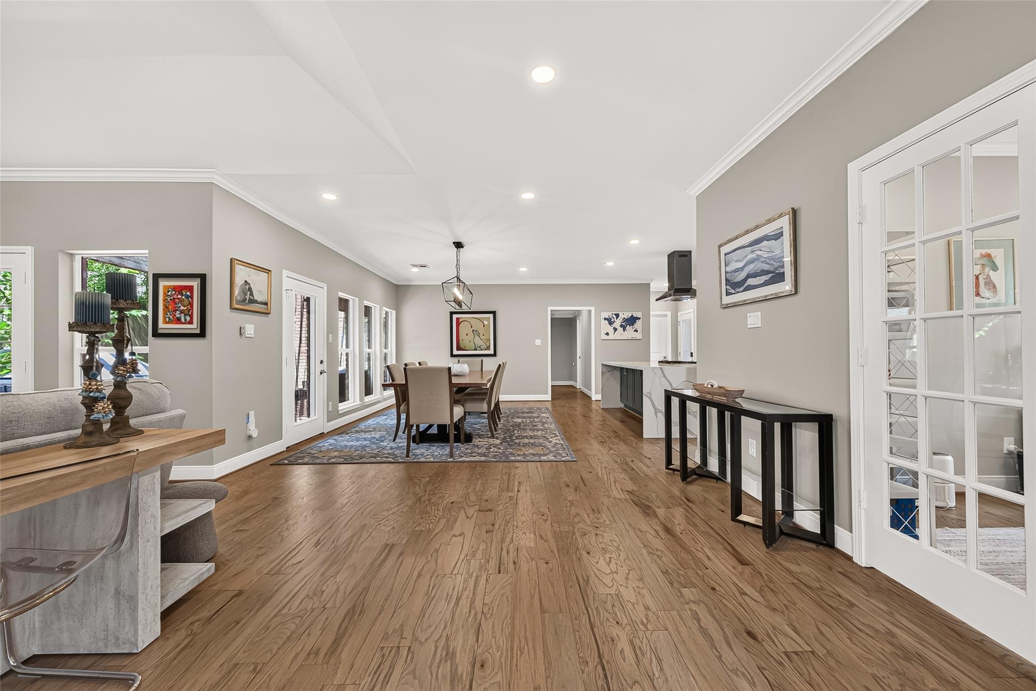 1122 Daria Drive