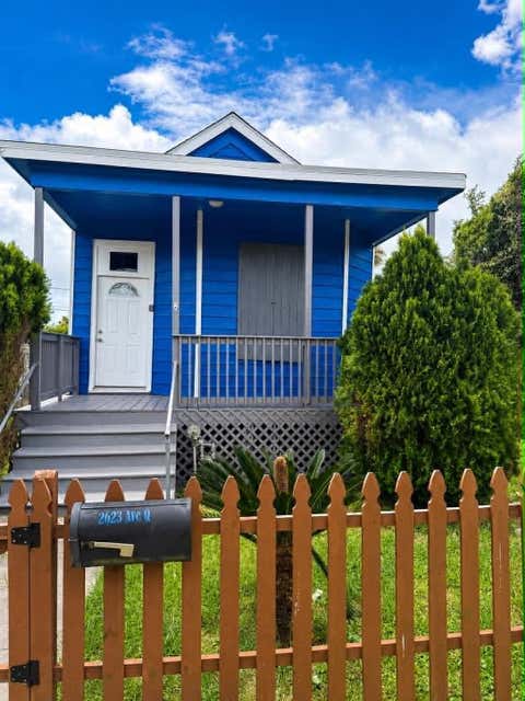 Photo of 2623 Avenue Q, Galveston, TX 77550 (MLS # 95204185)