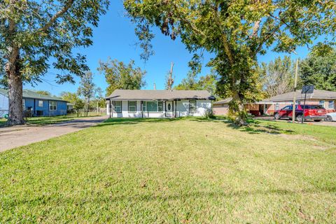 5107 Sycamore Avenue Pasadena TX 77503