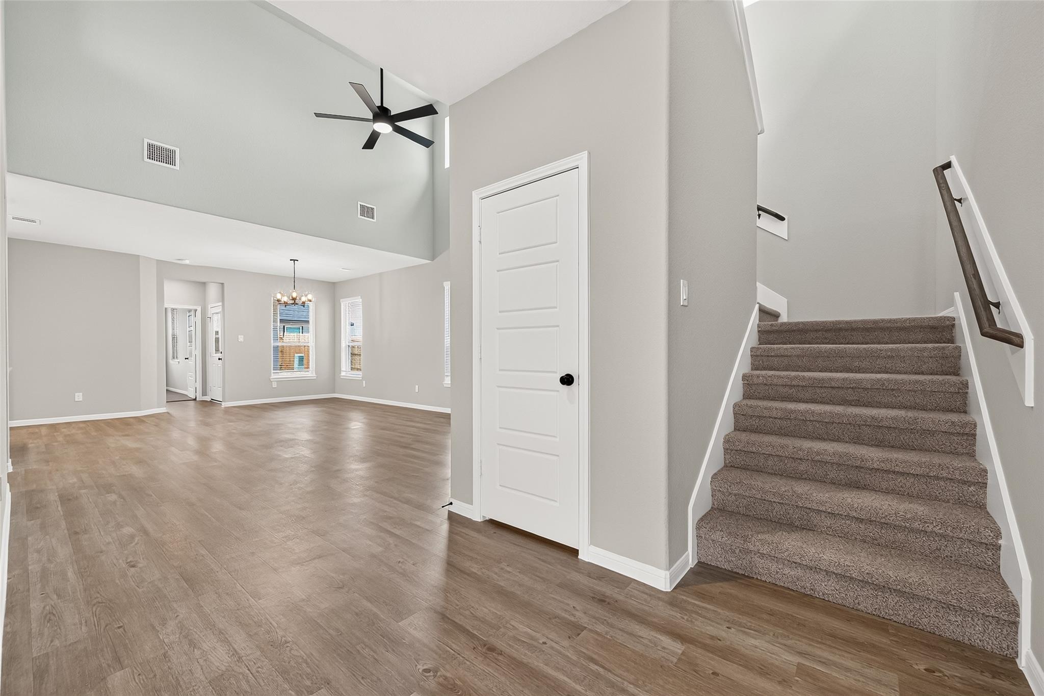 437 San Sebastian Place