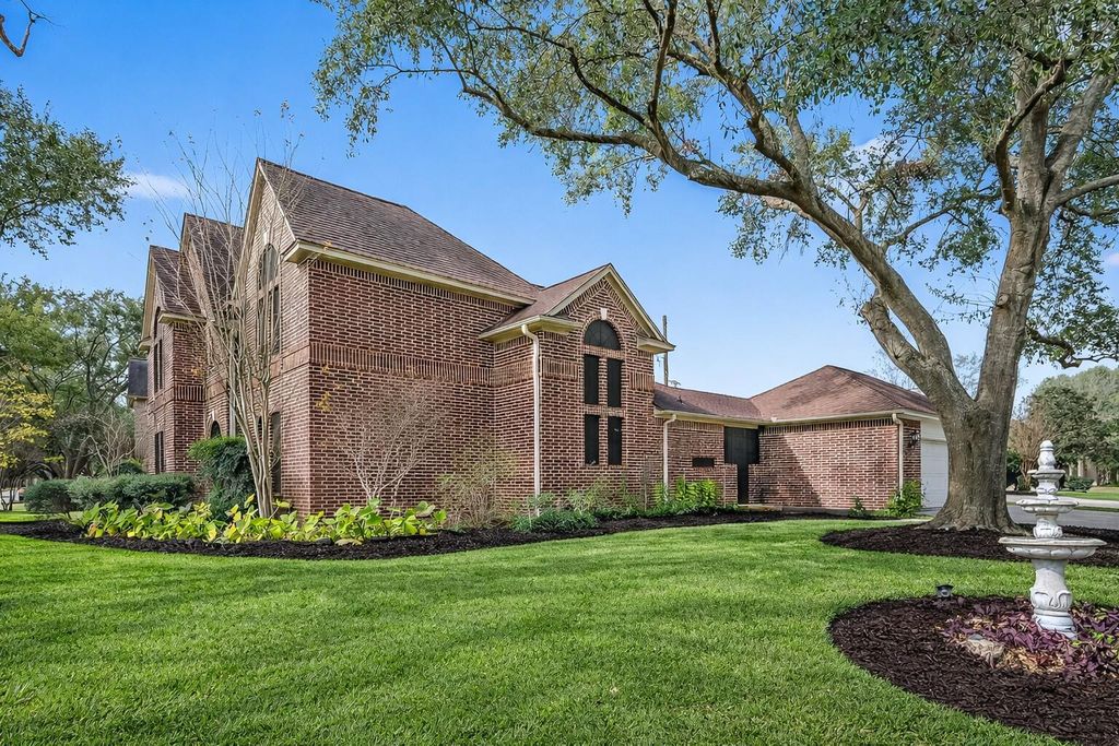 Photo of 5802 Ashmere Lane, Spring, TX 77379 (MLS # 85102941)