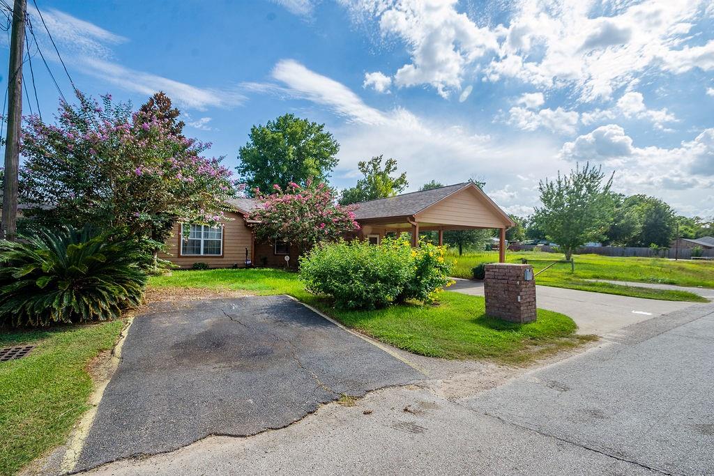 8002 Richland Drive