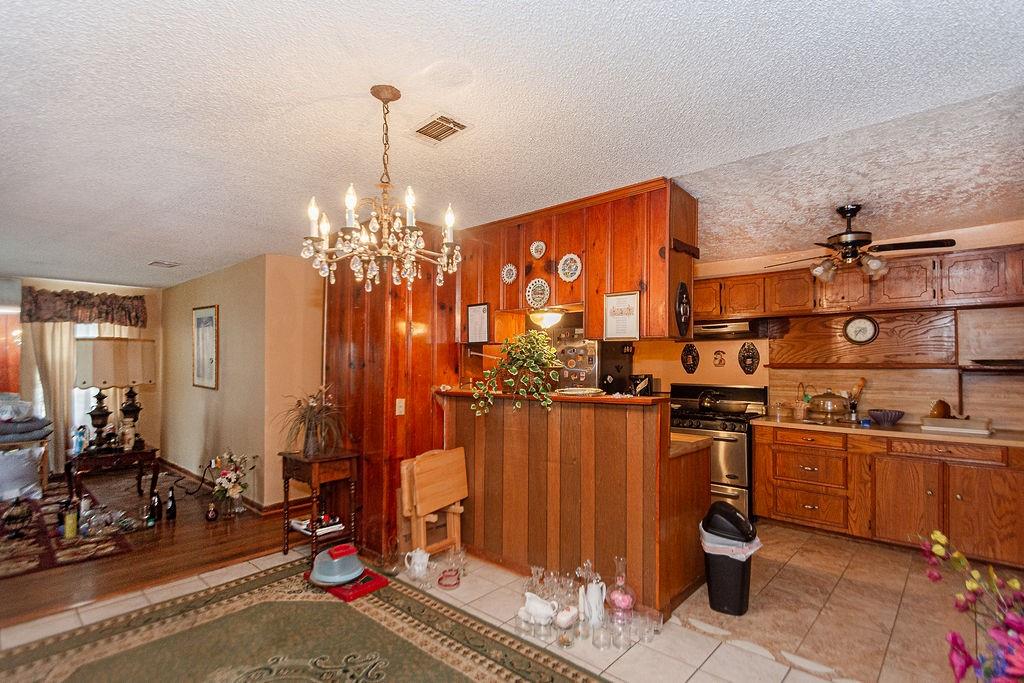 8002 Richland Drive