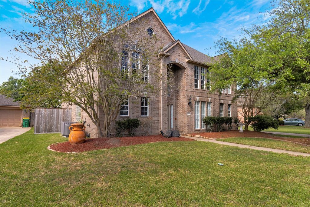 Photo of 2325 Acadiana Lane, Seabrook, TX 77586 (MLS # 54498038)