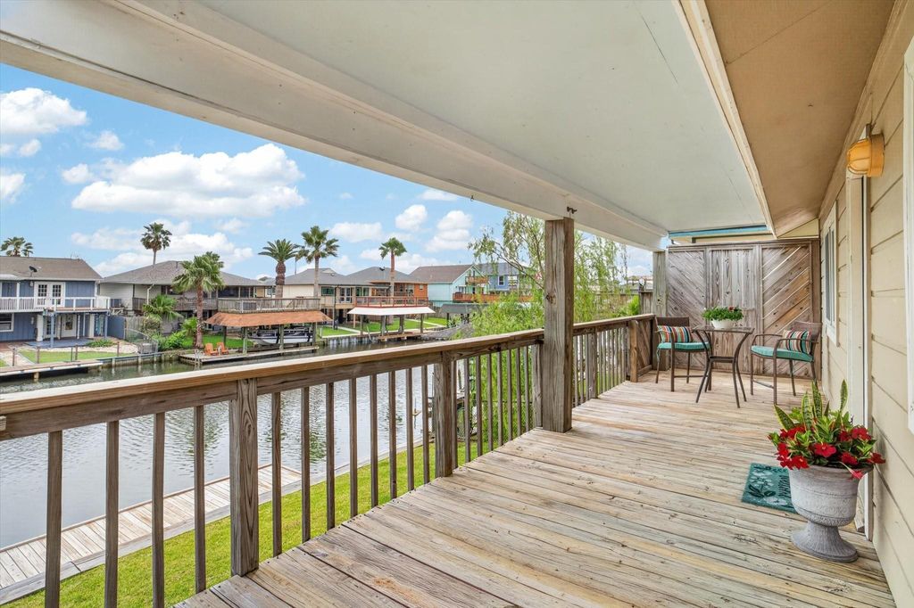 Photo of 505 Pompano Street, Bayou Vista, TX 77563 (MLS # 52063340)