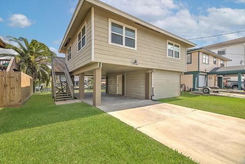 Photo of 505 Pompano Street, Bayou Vista, TX 77563 (MLS # 52063340)