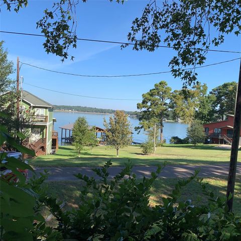 Photo of 465 Dove Island, Livingston, TX 77351 (MLS # 66799397)