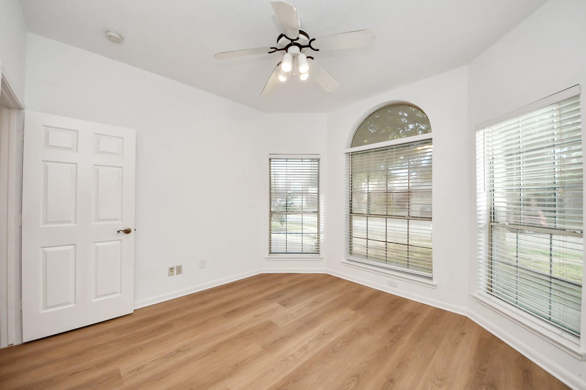 20019 Beechview Lane