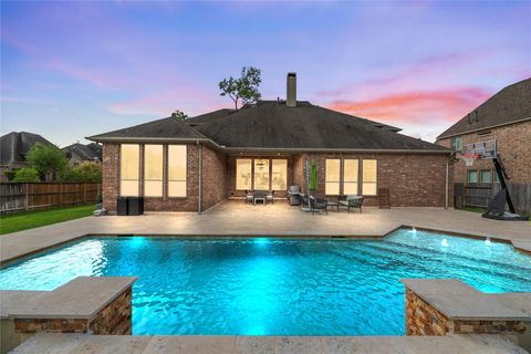 Photo of 9819 Mount Shasta, Missouri City, TX 77459 (MLS # 96905582)