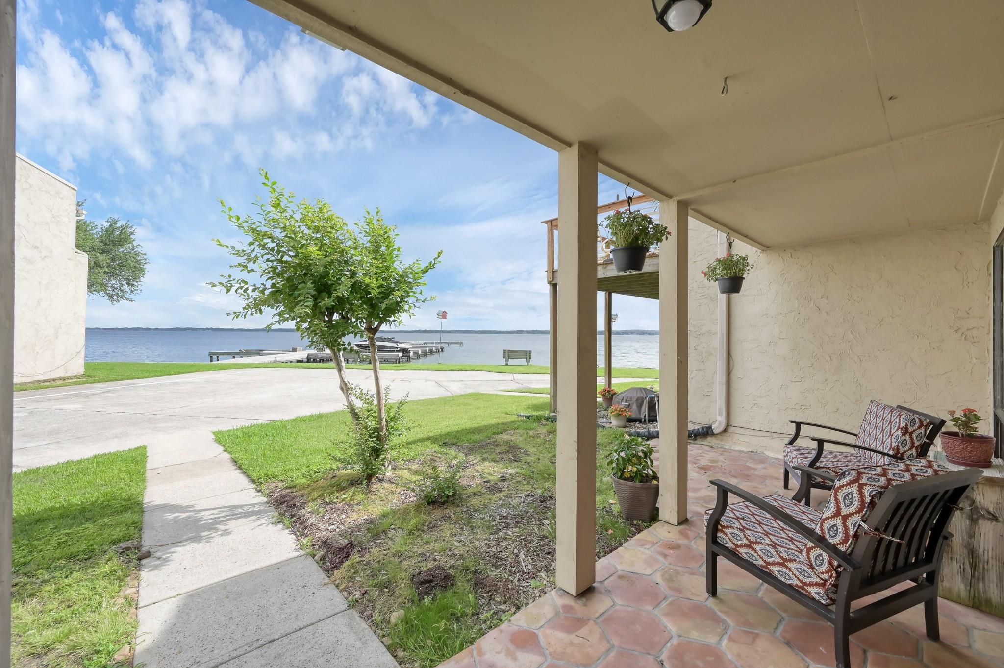 33 Regency Point