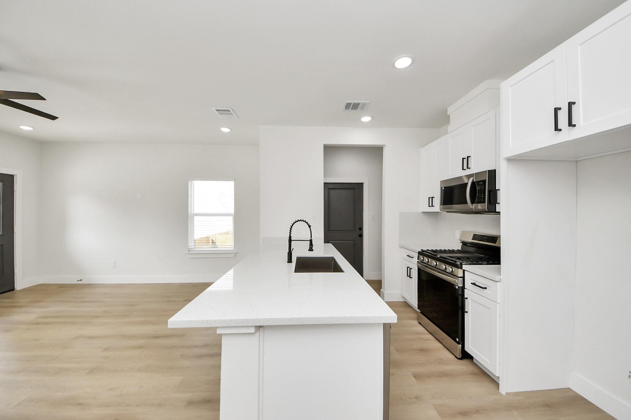 1314 W Willis Street