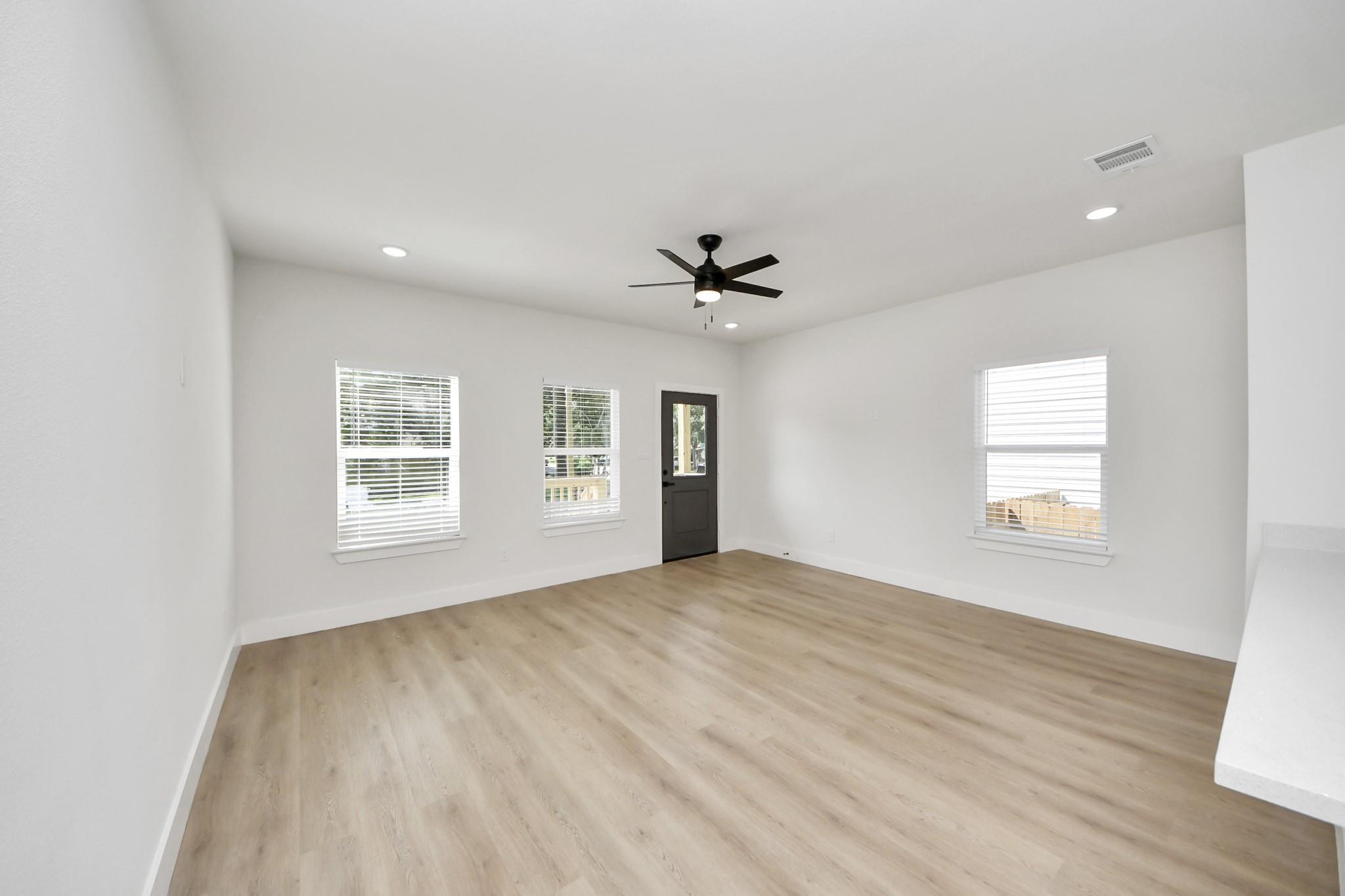 1314 W Willis Street