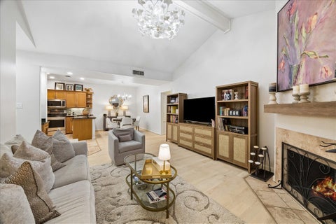 Condo For Sale - 11711 Memorial Drive #258<br/> Houston, TX 77024