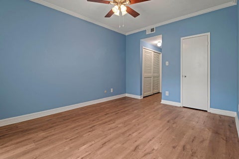 Tiny photo for 2100 Tanglewilde Street #321, Houston, TX 77063 (MLS # 71328959)