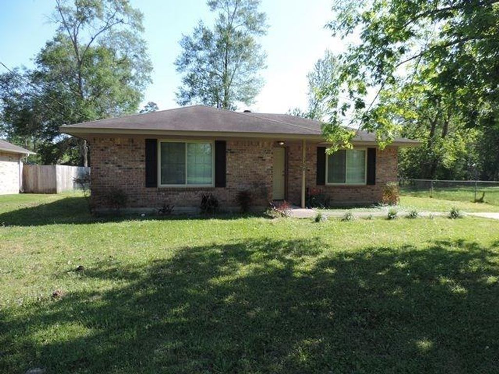 Photo of 1300 E Hanson Street, Cleveland, TX 77327 (MLS # 8444168)