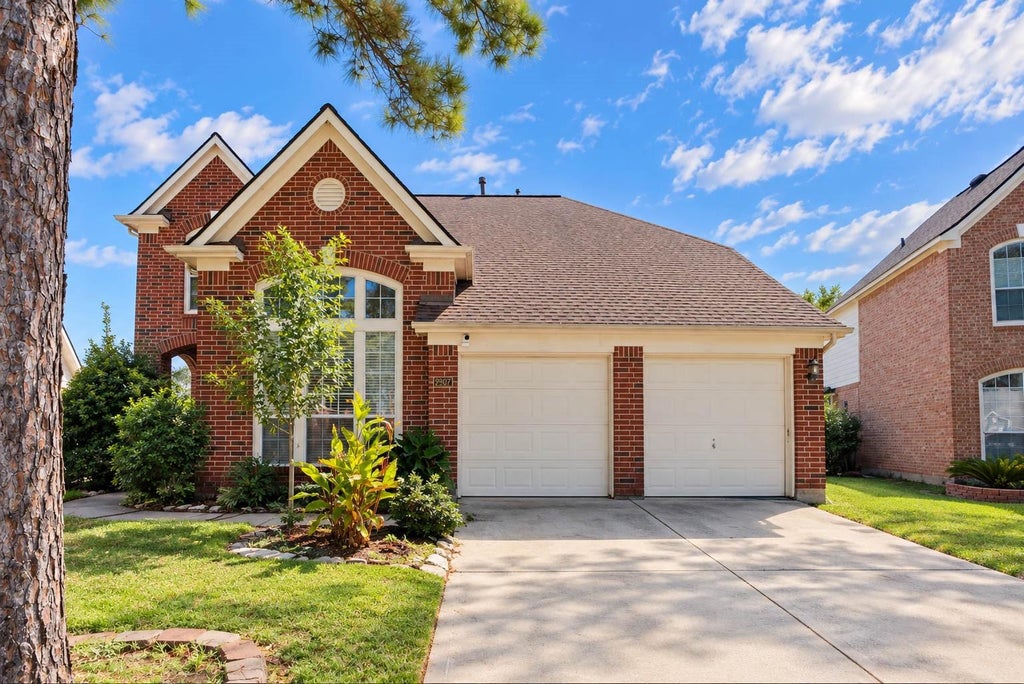 Photo of 2907 Napoleonic Court, Houston, TX 77014 (MLS # 85329011)