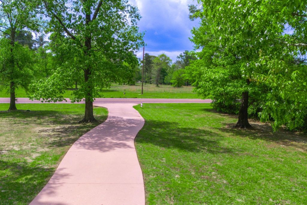 Photo of 5323 Fm 2109, Huntington, TX 75949 (MLS # 52352759)