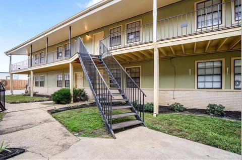 Photo of 4800 Delano Street #2, Houston, TX 77004 (MLS # 52645936)