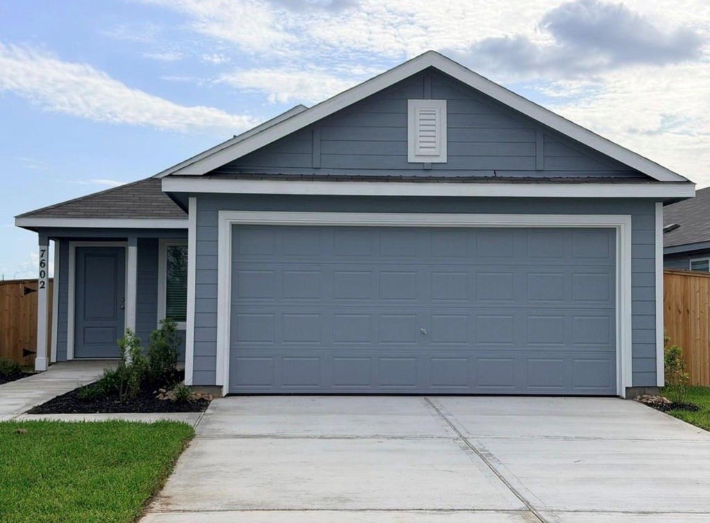 Photo of 7602 Barcelona Springs, Richmond, TX 77469 (MLS # 38989870)