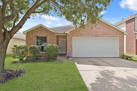 Photo of 1907 Wooded Acres Drive, Humble, TX 77396 (MLS # 86161637)
