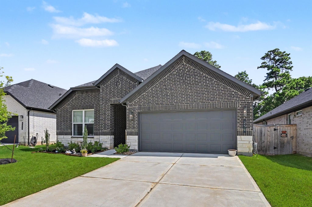 Photo of 250 Springfield Terrace Court, Conroe, TX 77304 (MLS # 78928307)