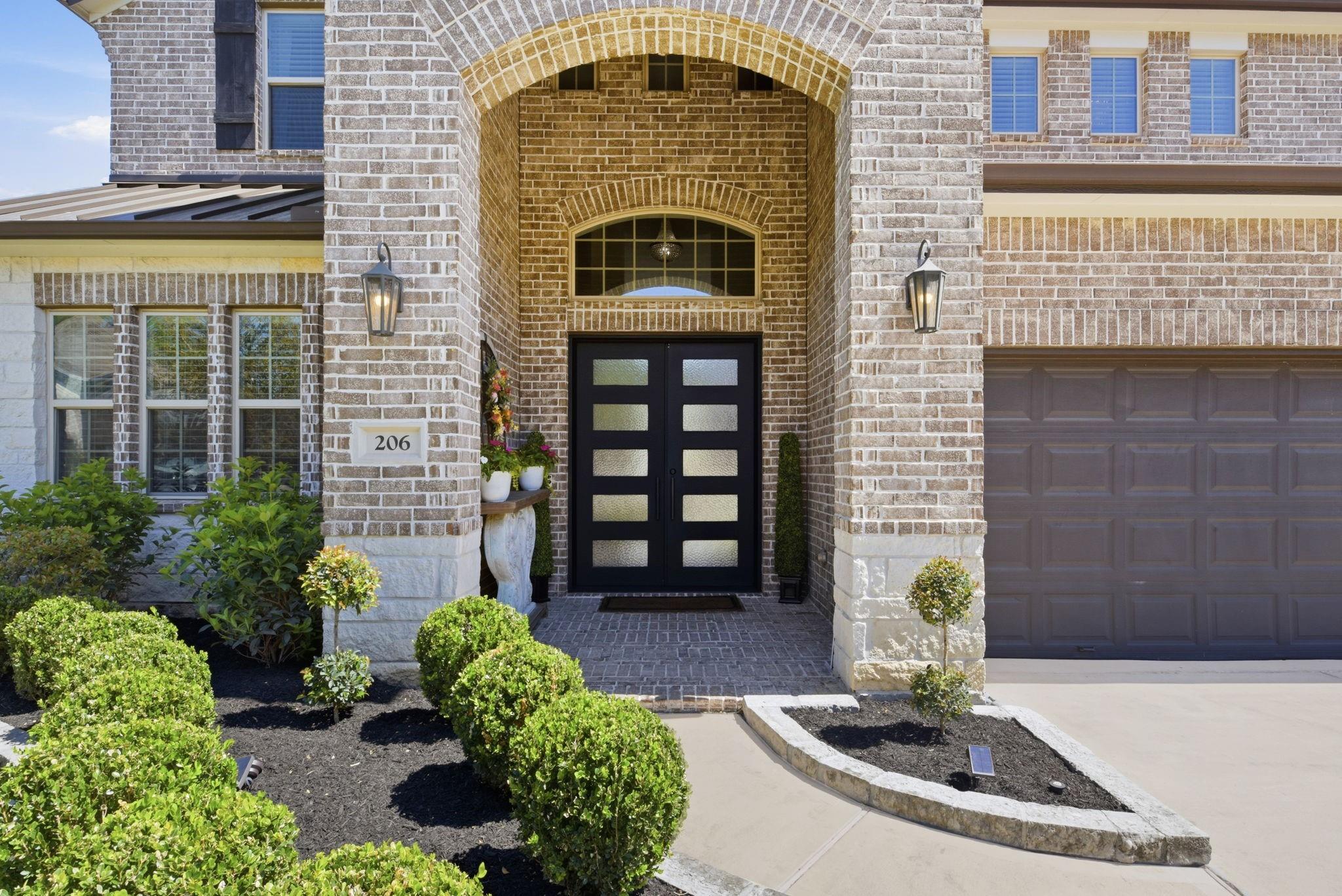 206 Bronze View Drive