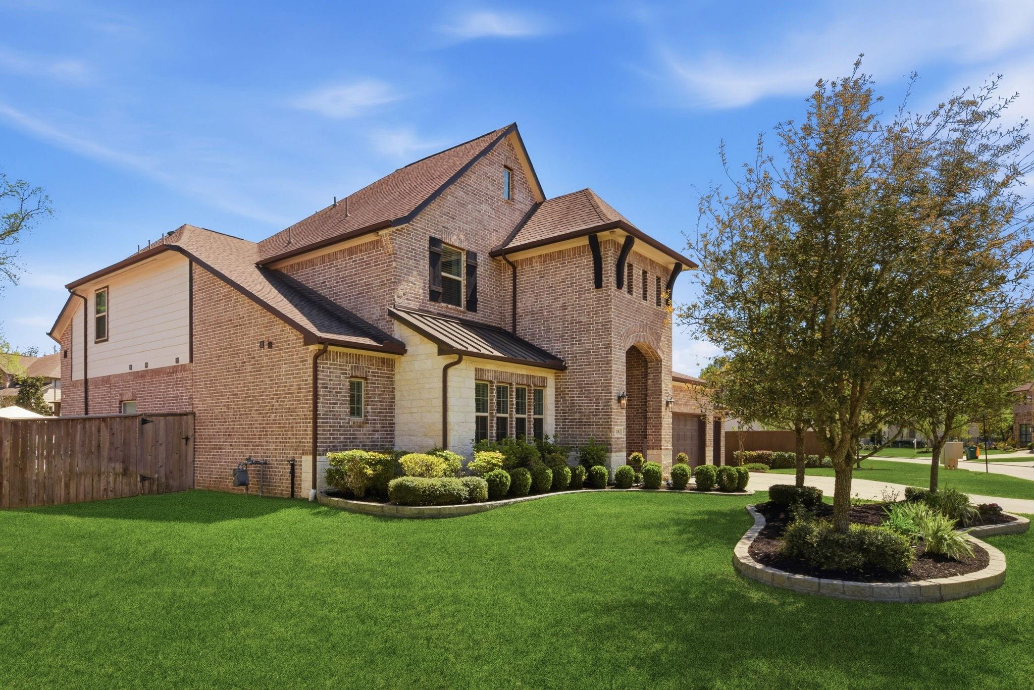 206 Bronze View Drive