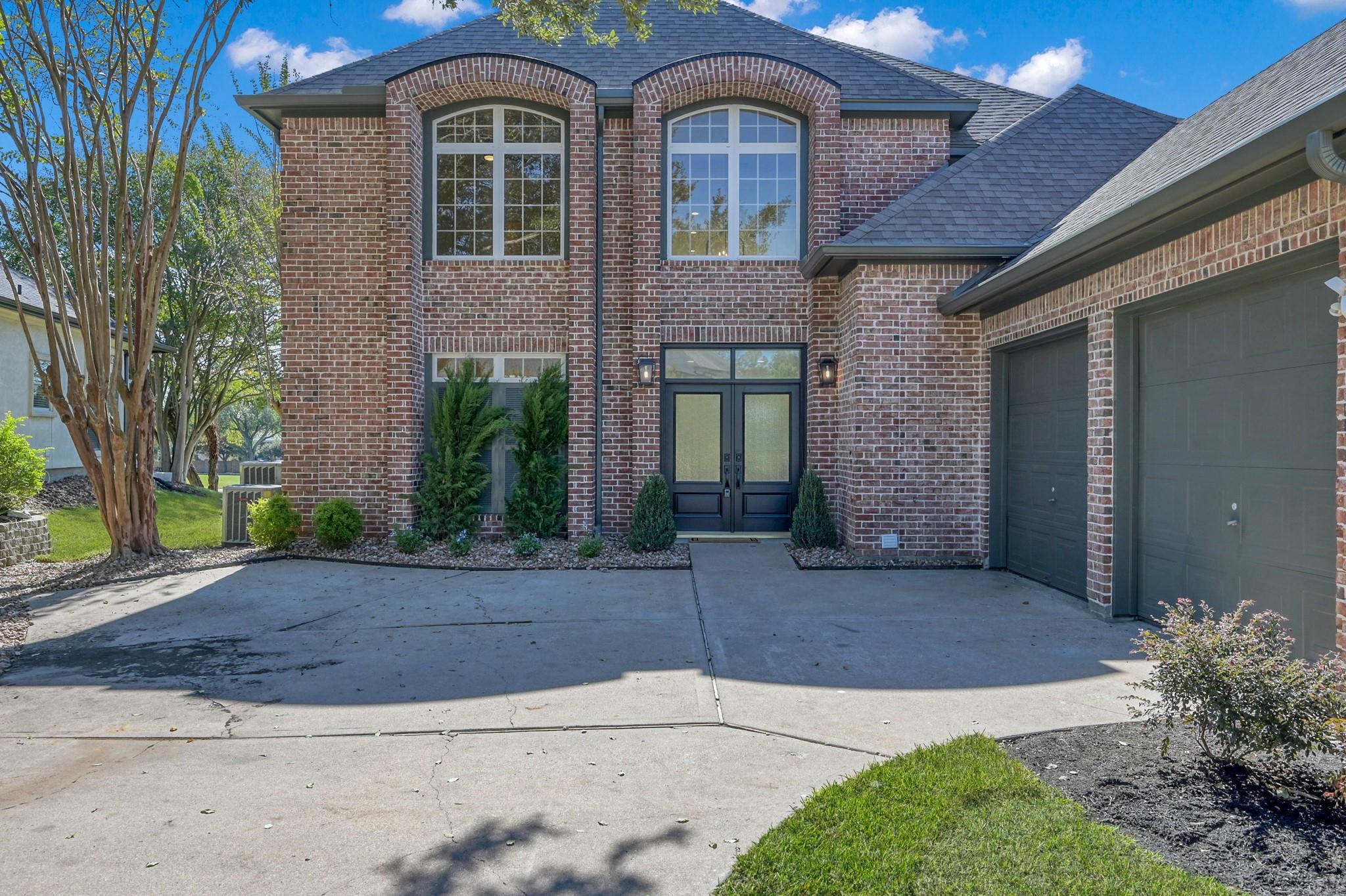 131 Monterrey Road E