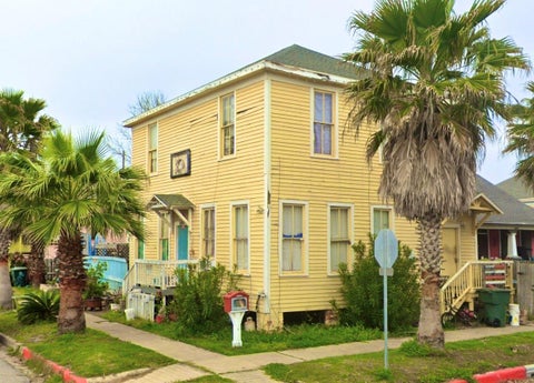 Photo of 1426 17th Street, Galveston, TX 77550 (MLS # 13473431)