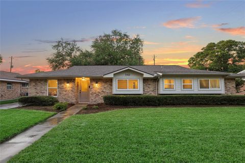 Photo of 5802 Belrose Drive, Houston, TX 77035 (MLS # 56078933)