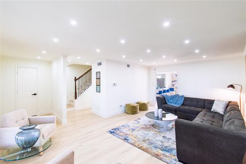 5805 Valley Forge Drive 96 Houston TX 77057