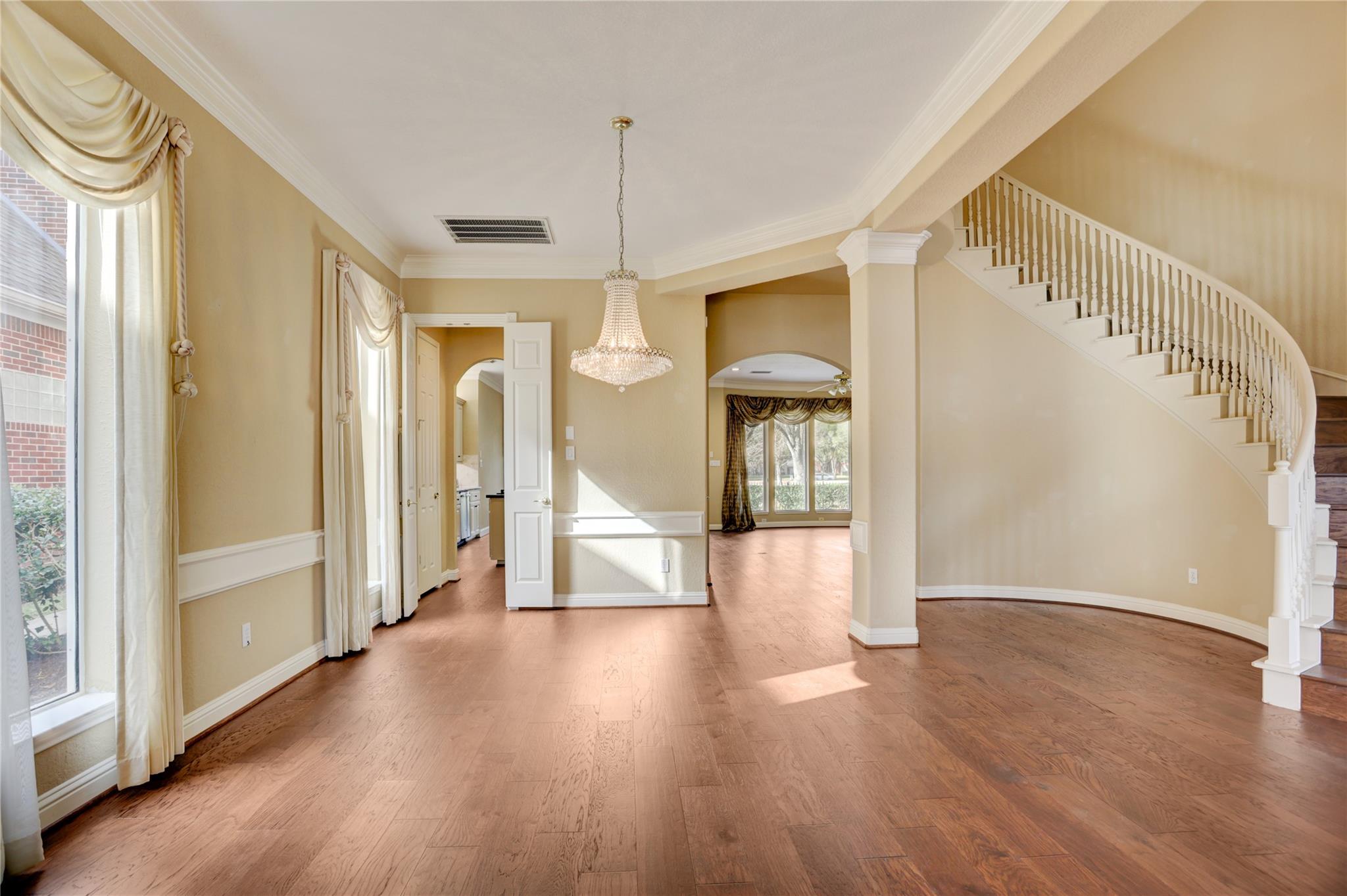 2710 Saint Annes Drive