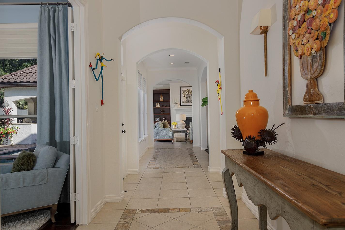 10 Moatwood Court