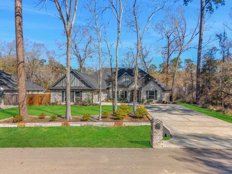 2711 Constantine Street New Caney TX 77357