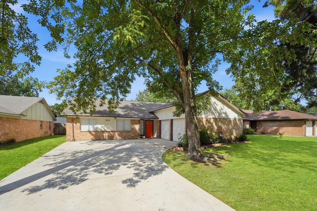Photo 1 of 28 — 25119 Lynbriar Lane, Spring, TX 77373