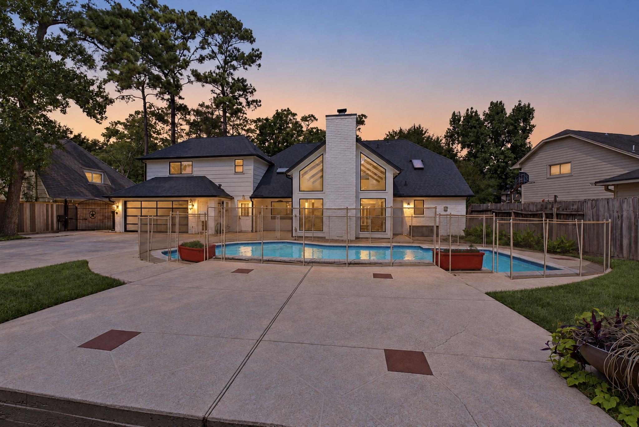 5911 Sandypine Court