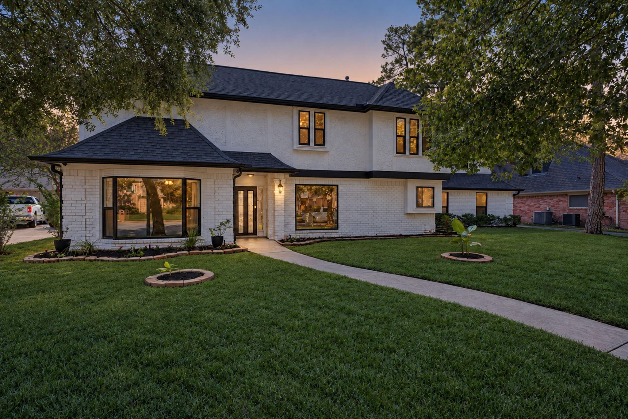 5911 Sandypine Court