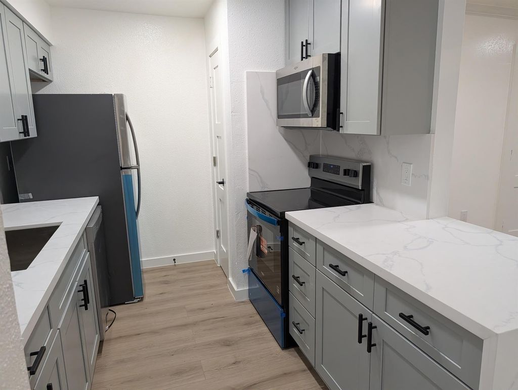 Photo of 6001 Reims Road #1412, Houston, TX 77036 (MLS # 61816792)