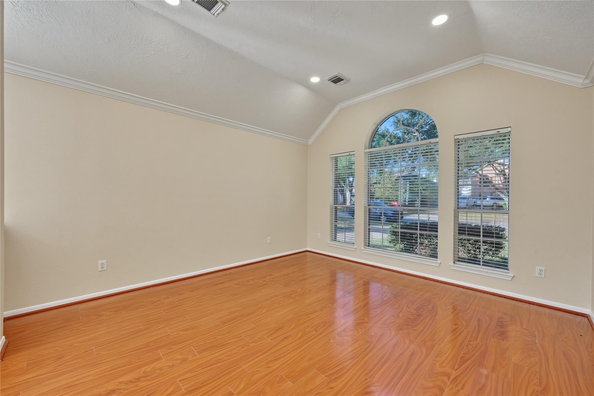 102 Crimson Bay Drive