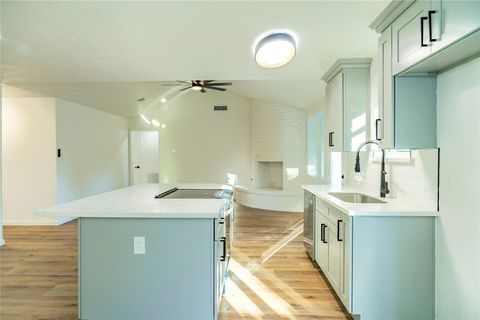 Tiny photo for 10907 Sharpview Drive, Houston, TX 77072 (MLS # 92641653)