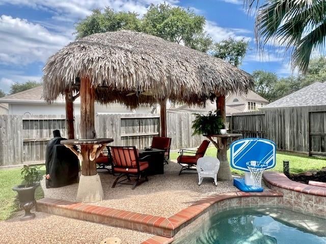 105 Laguna Pointe Drive