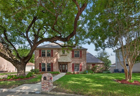 Photo of 931 Fleetwood Place Drive, Houston, TX 77079 (MLS # 55413946)