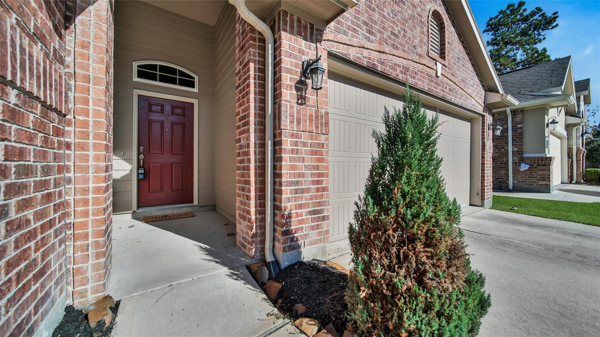 106 Knollbrook Circle