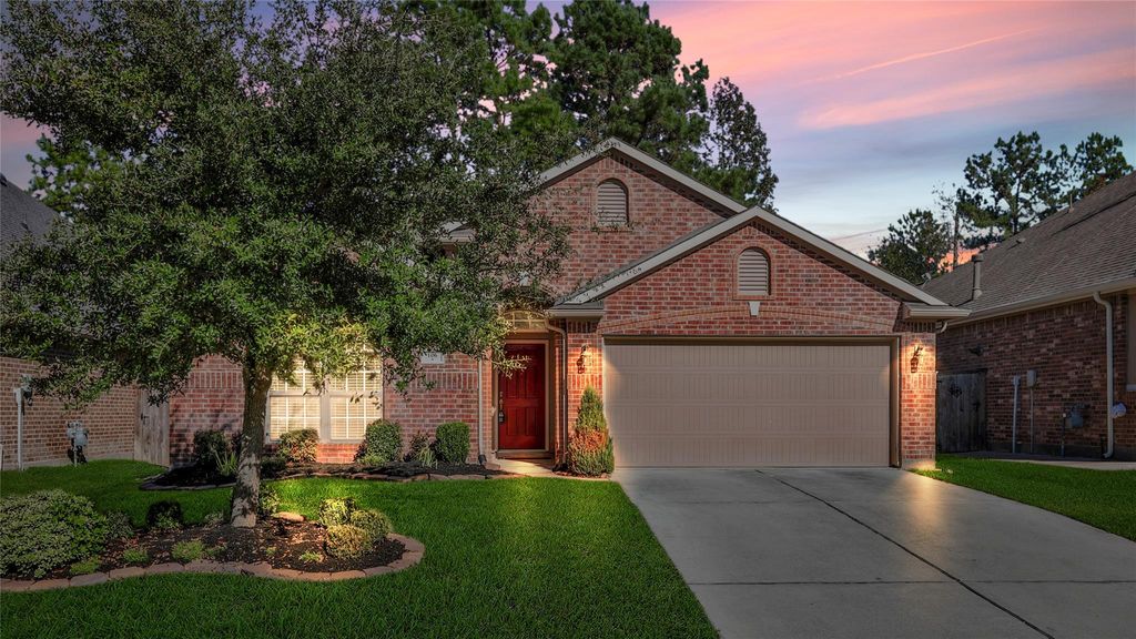 Photo of 106 Knollbrook Circle, Montgomery, TX 77316 (MLS # 54323305)