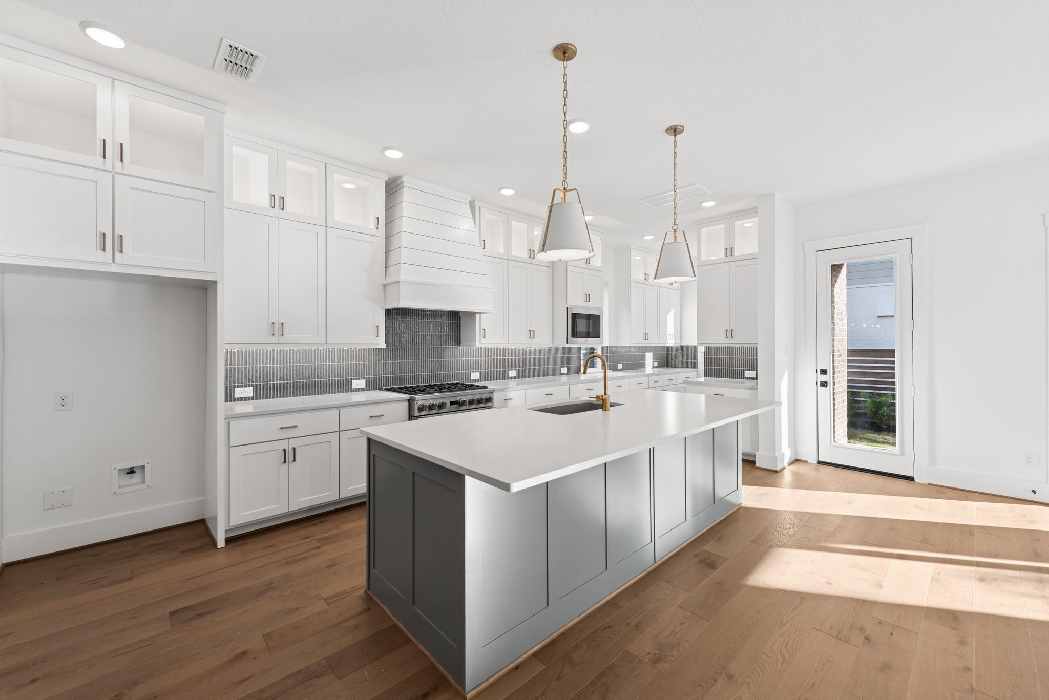 19807 Moonflower Meadow Street