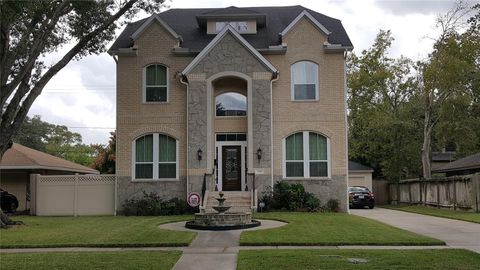 Photo of 5105 Maple Street, Bellaire, TX 77401 (MLS # 79232530)