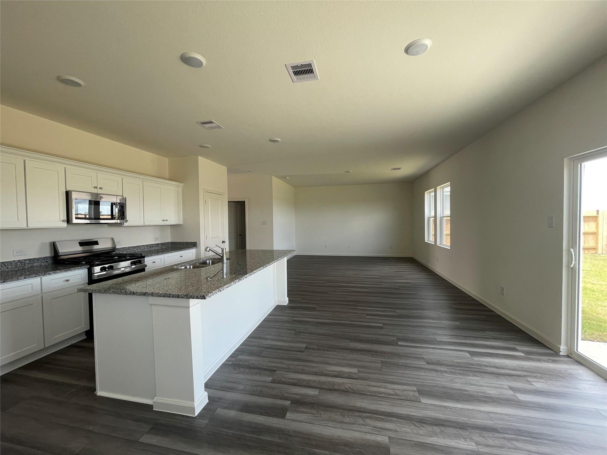 3223 Diamond View Lane