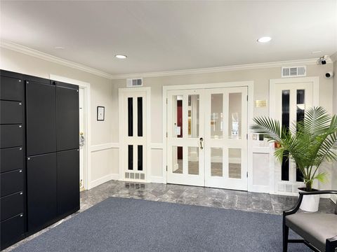 Tiny photo for 357 N Post Oak Lane #209, Houston, TX 77024 (MLS # 79646479)